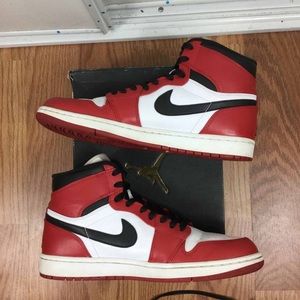 Jordan 1 Retro Chicago (2015)